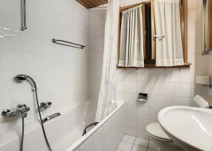 Reine Des Pres 1er * 韦尔比耶